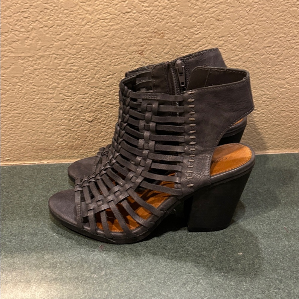 Maurice’s gray Strappy Open-Toe Sandal booties